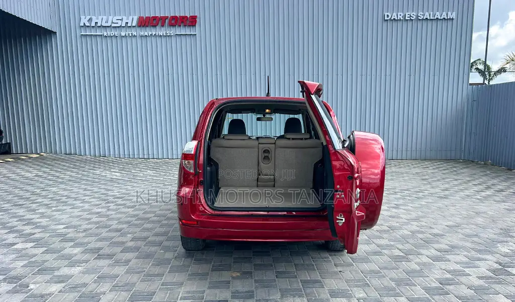 Toyota Vanguard 2009 Red