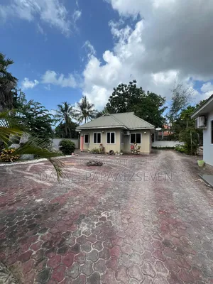 3bdrm Apartment in Dalalipapaatzseven, Kinondoni for rent