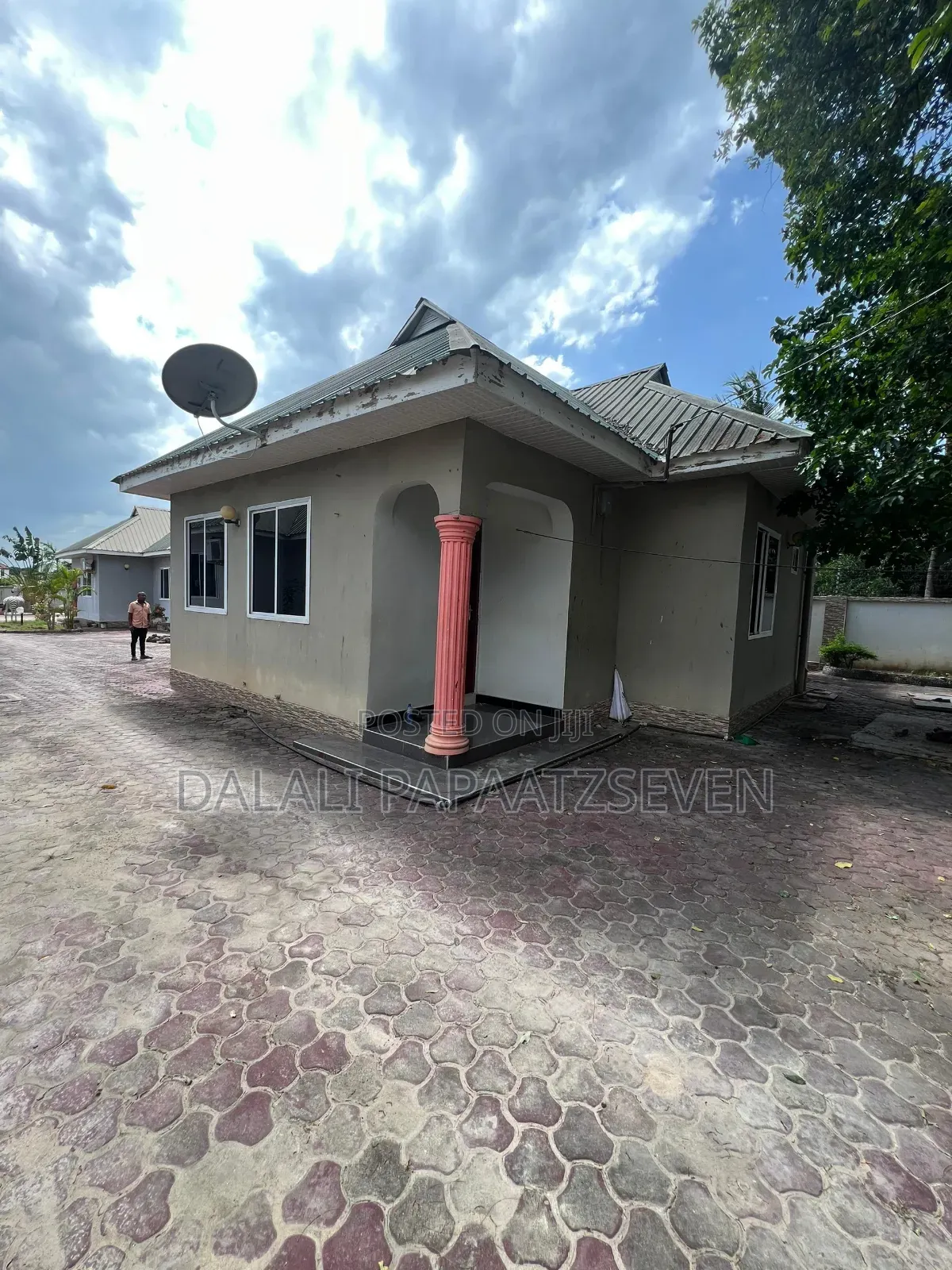 3bdrm Apartment in Dalalipapaatzseven, Kinondoni for rent