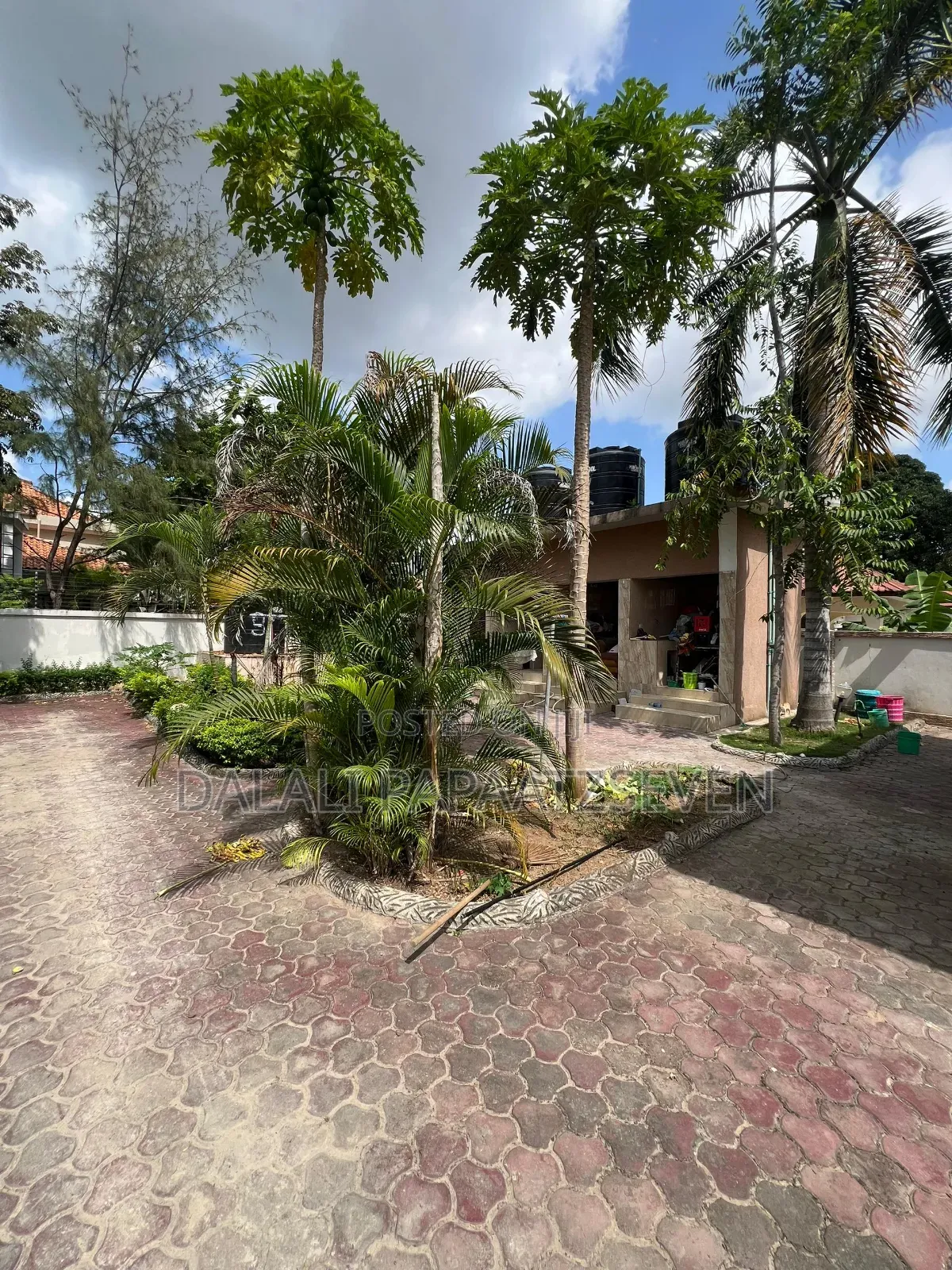 3bdrm Apartment in Dalalipapaatzseven, Kinondoni for rent