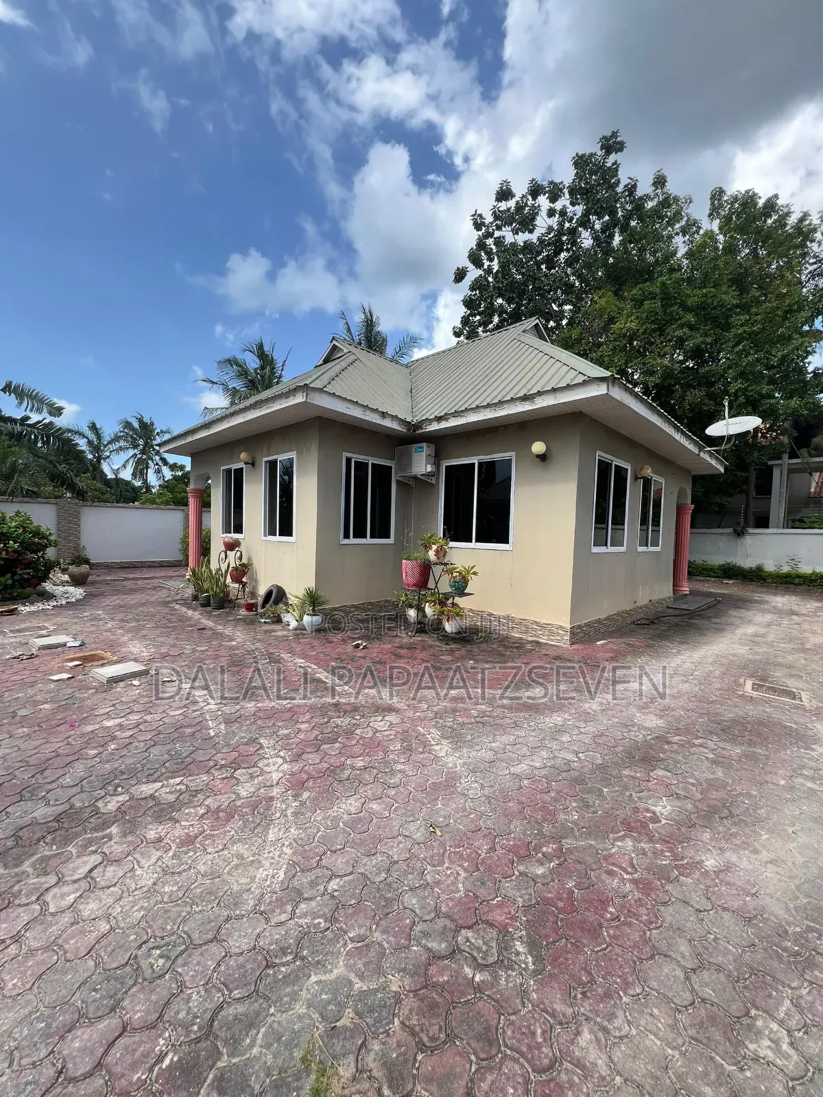 3bdrm Apartment in Dalalipapaatzseven, Kinondoni for rent