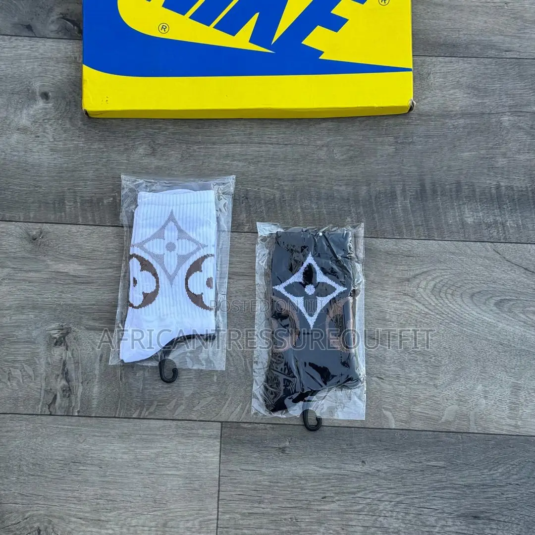 Amiri Socks Brand Collection Available Size 40–45 Premium