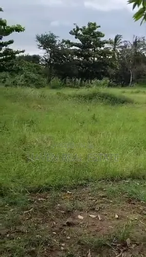 Corner Plot Inauzwa Kibaha Mailinmoja