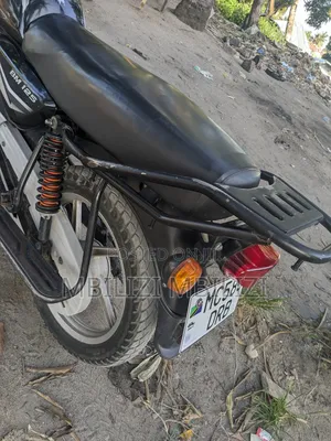 Bajaj Boxer 125 2024 Black