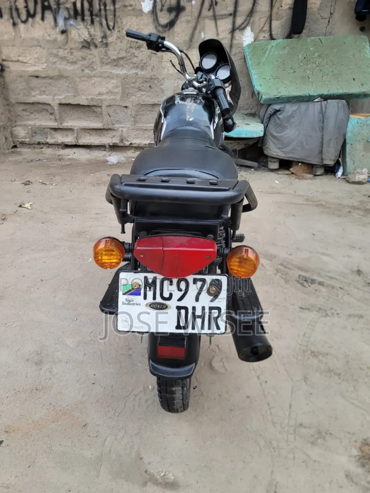 Bajaj Boxer 125 2025 Black