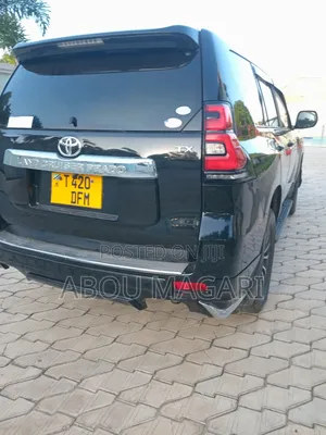 Toyota Land Cruiser Prado 2012 Black