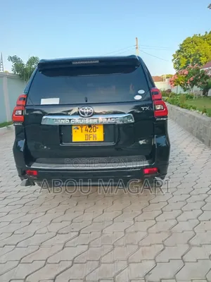 Toyota Land Cruiser Prado 2012 Black