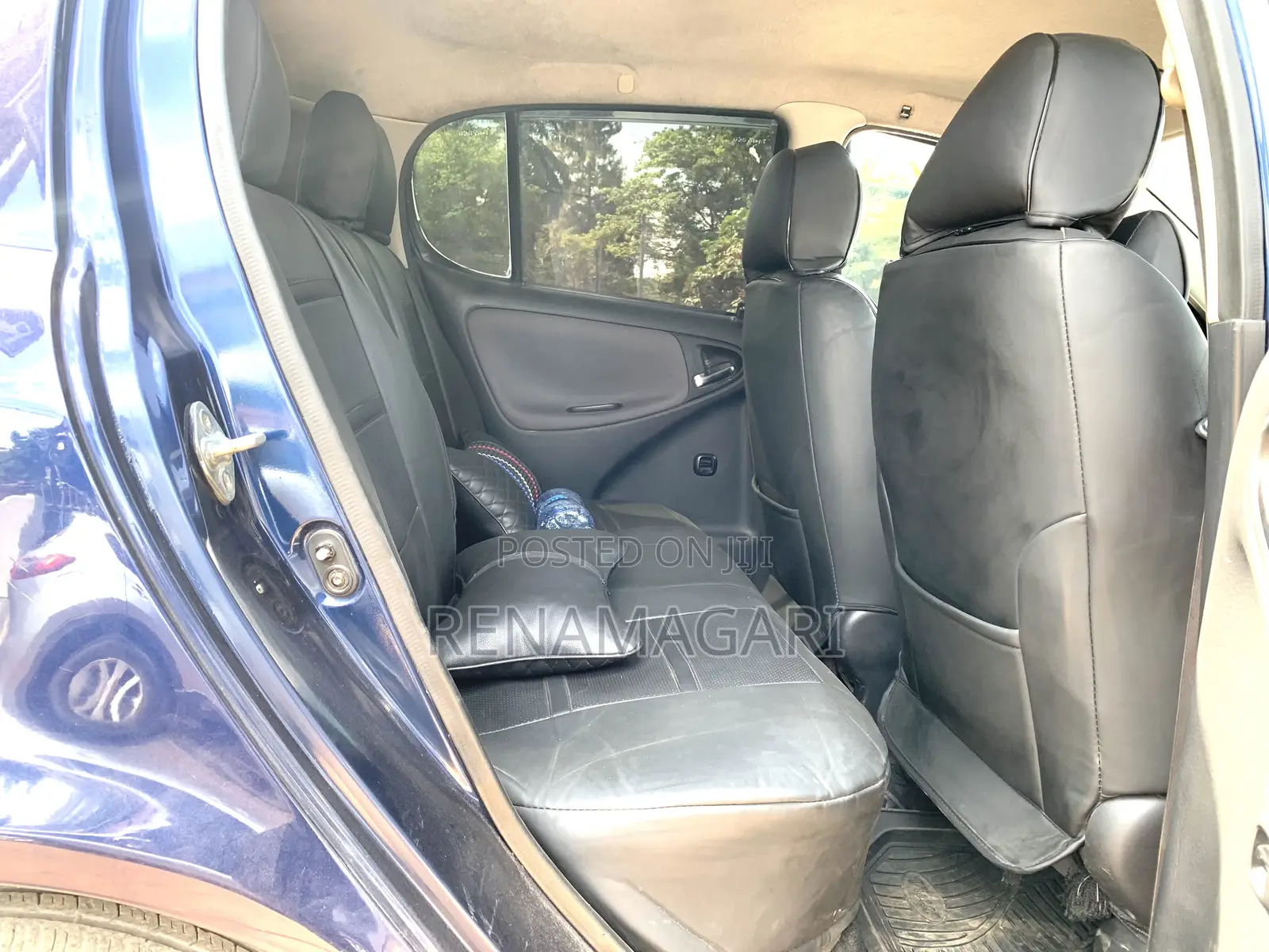 Toyota Vitz 2005 Blue