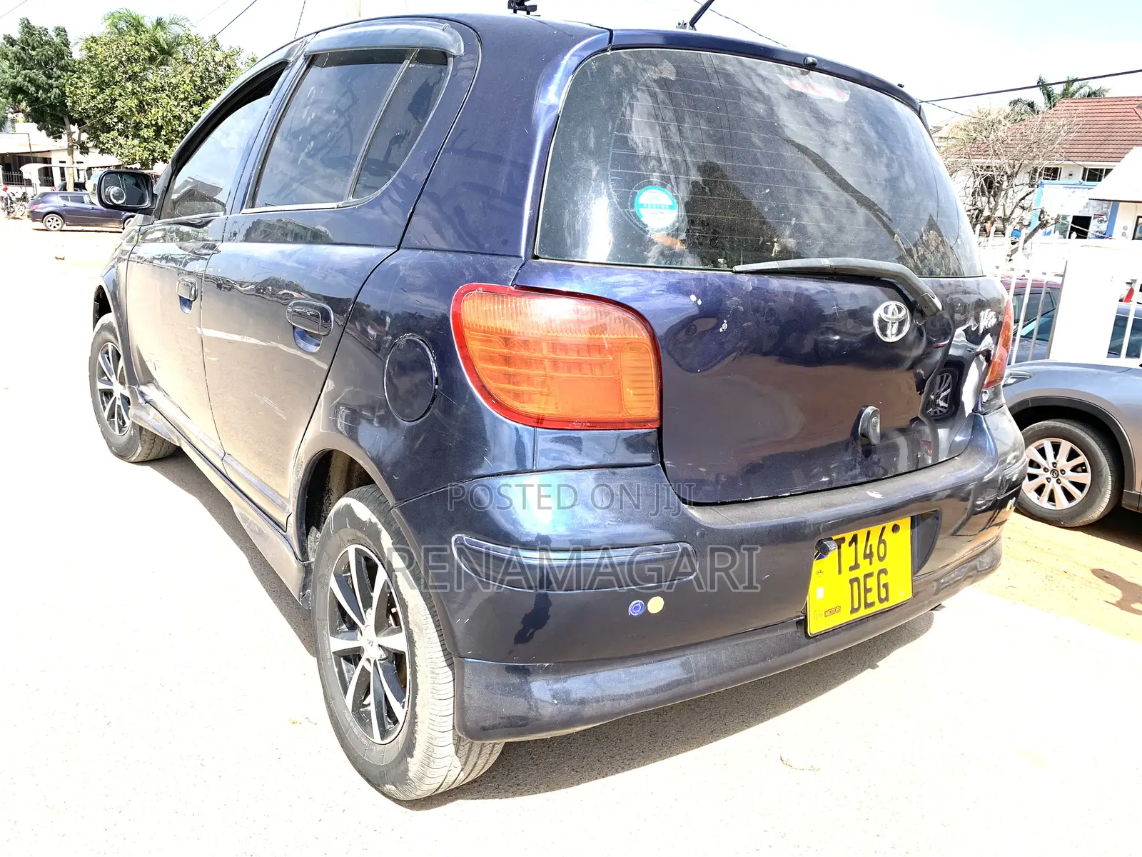 Toyota Vitz 2005 Blue
