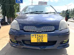 Toyota Vitz 2005 Blue