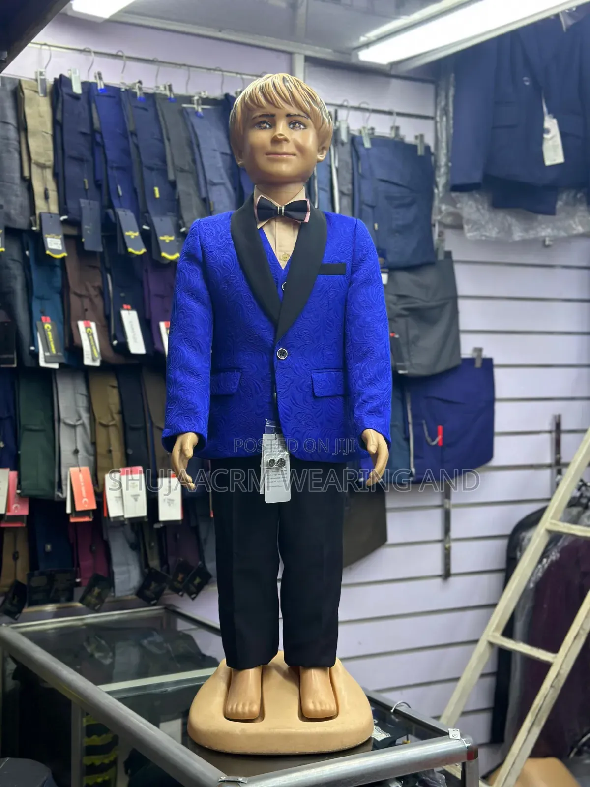 Kids Walking Elegant Suits/Promo Kids Suits
