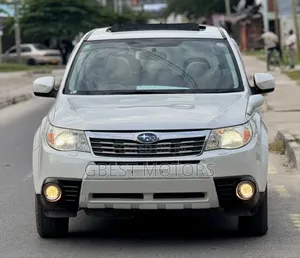 Photo - Subaru Forester 2008 White