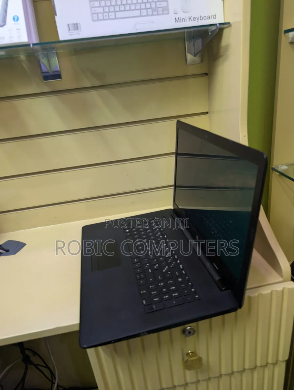 Laptop HP 17-3000 8GB Intel HDD 500GB
