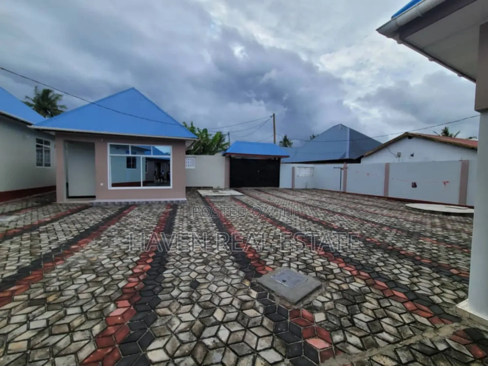 Apartment Tano Zinauzwa Kitunda