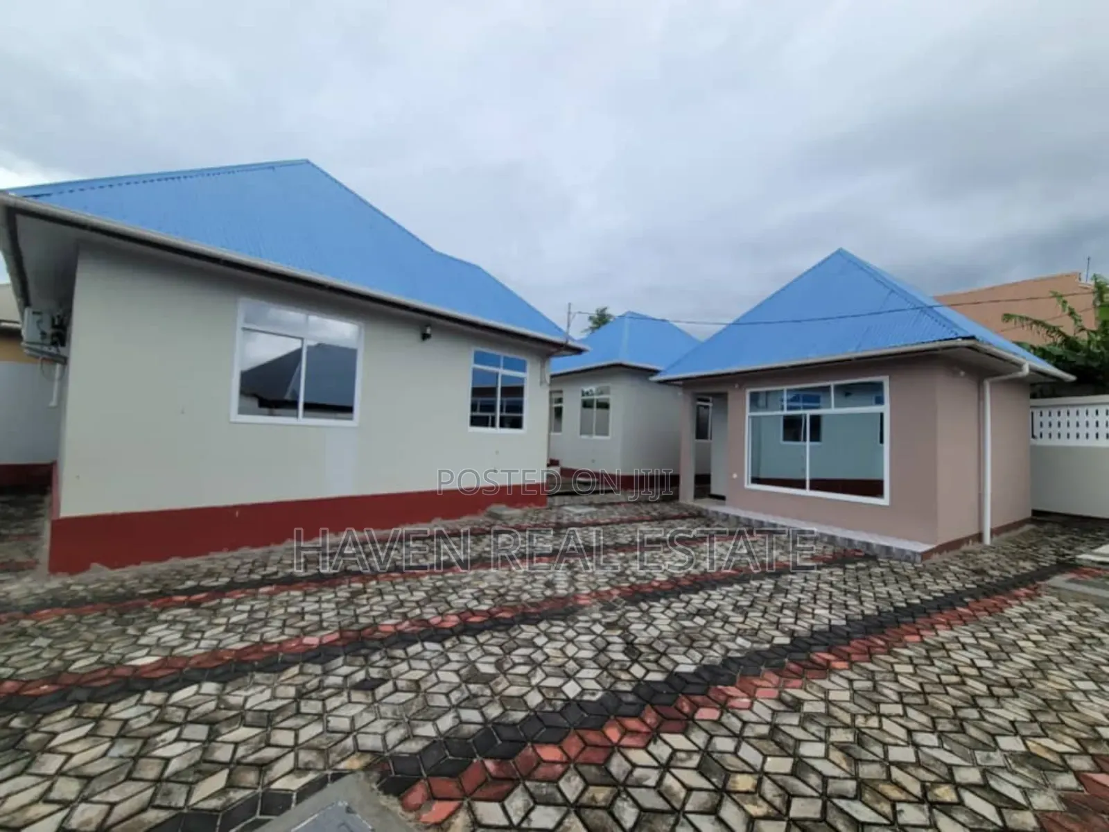 Apartment Tano Zinauzwa Kitunda