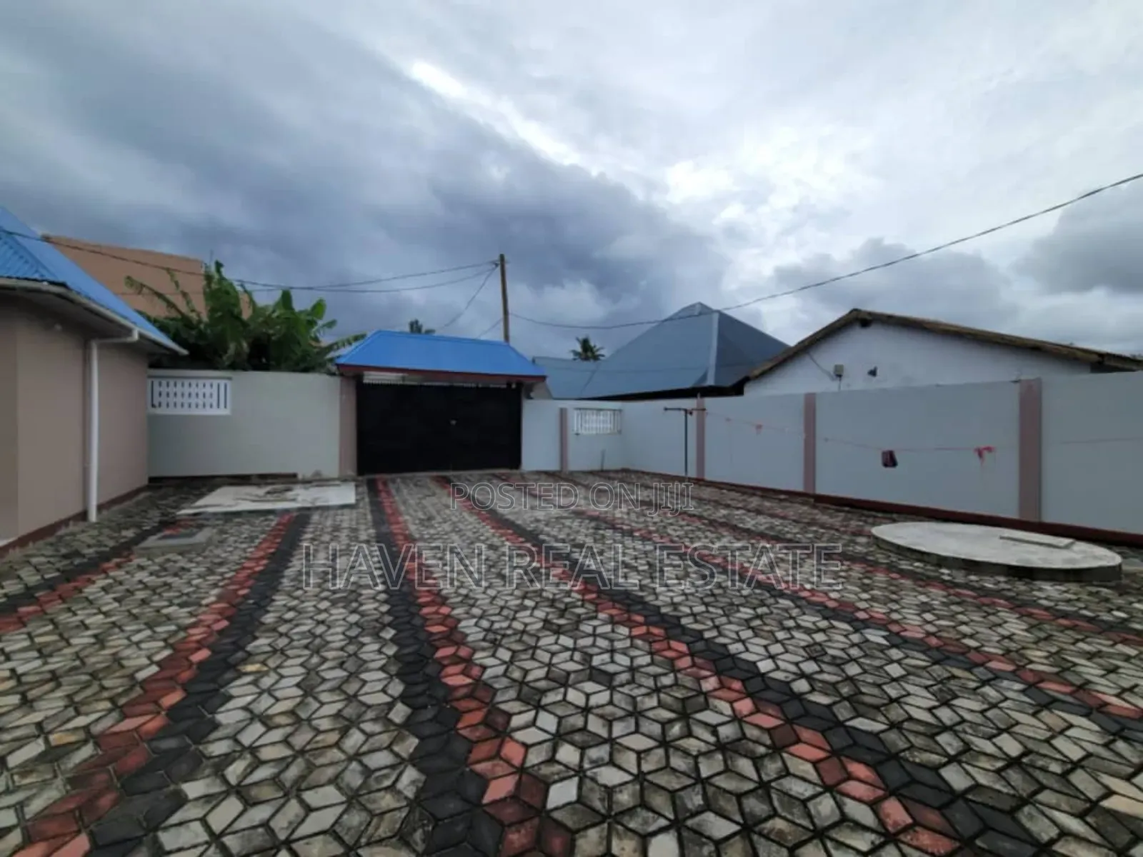 Apartment Tano Zinauzwa Kitunda