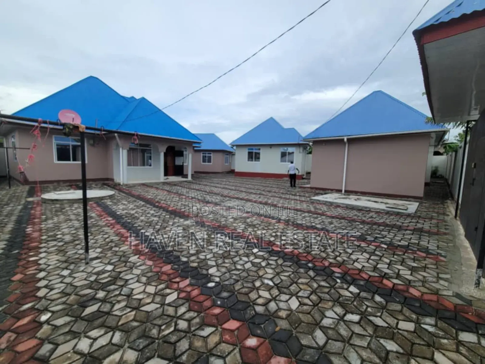 Apartment Tano Zinauzwa Kitunda