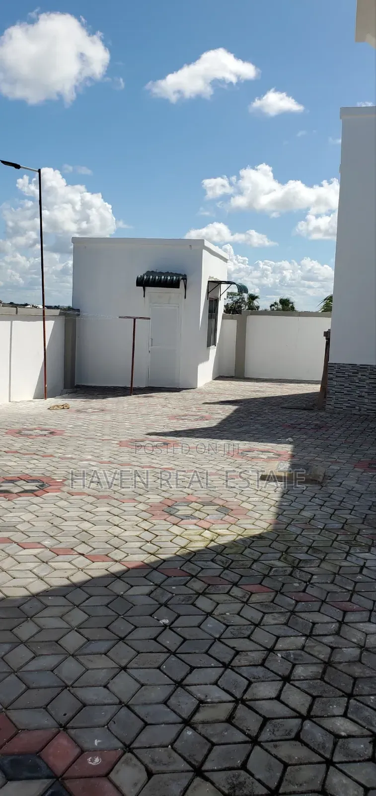 4bdrm House in Kigamboni for sale