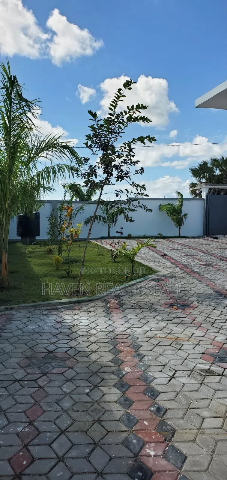 4bdrm House in Kigamboni for sale