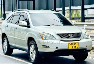 Toyota Harrier 2006 White