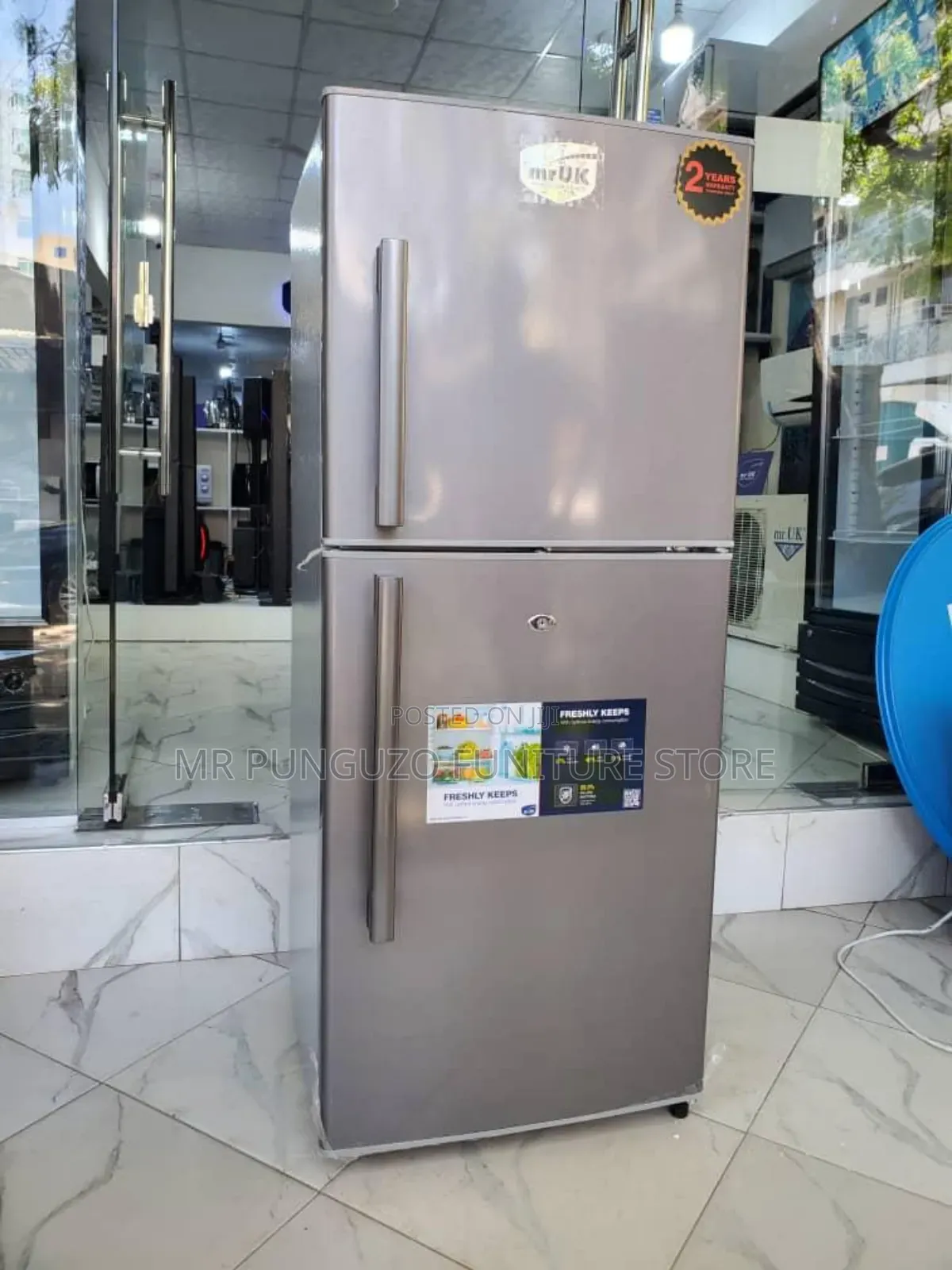 Fridge Uk 91 Kubwa
Lita 182
 Back in Stock
I