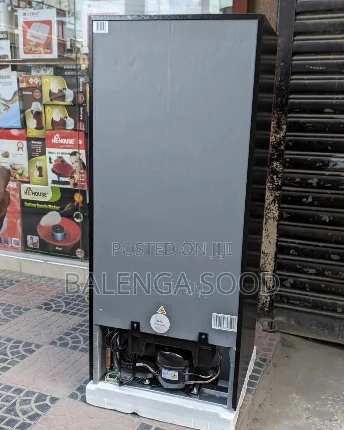 Hisense Fridge ( Litre 177)+ Water