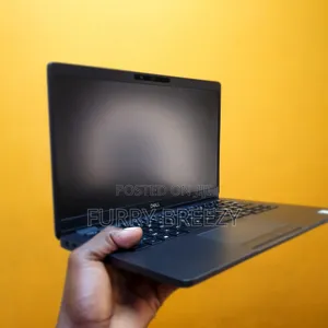 New Laptop Dell Latitude 5300 8GB Intel Core I5 SSD 256GB