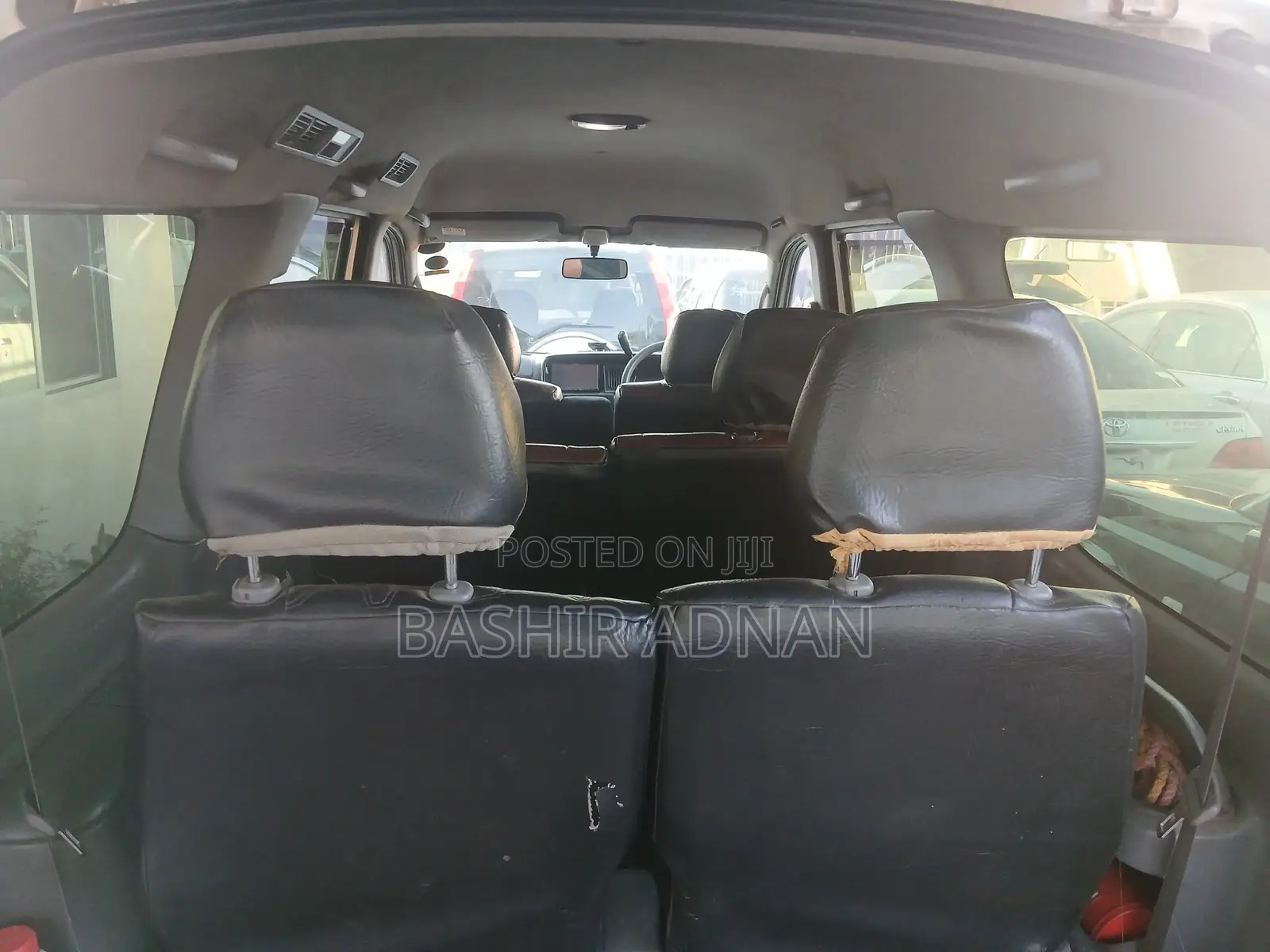 Toyota HiAce 2002 White