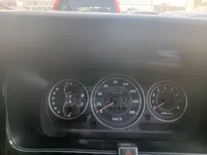 Toyota HiAce 2002 White