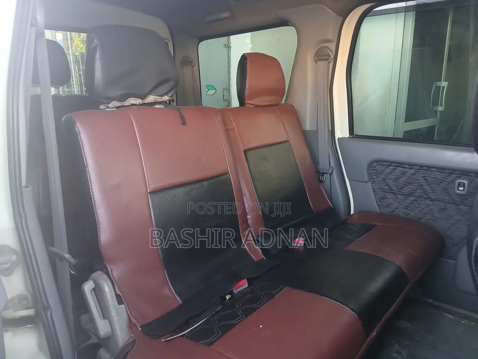 Toyota HiAce 2002 White