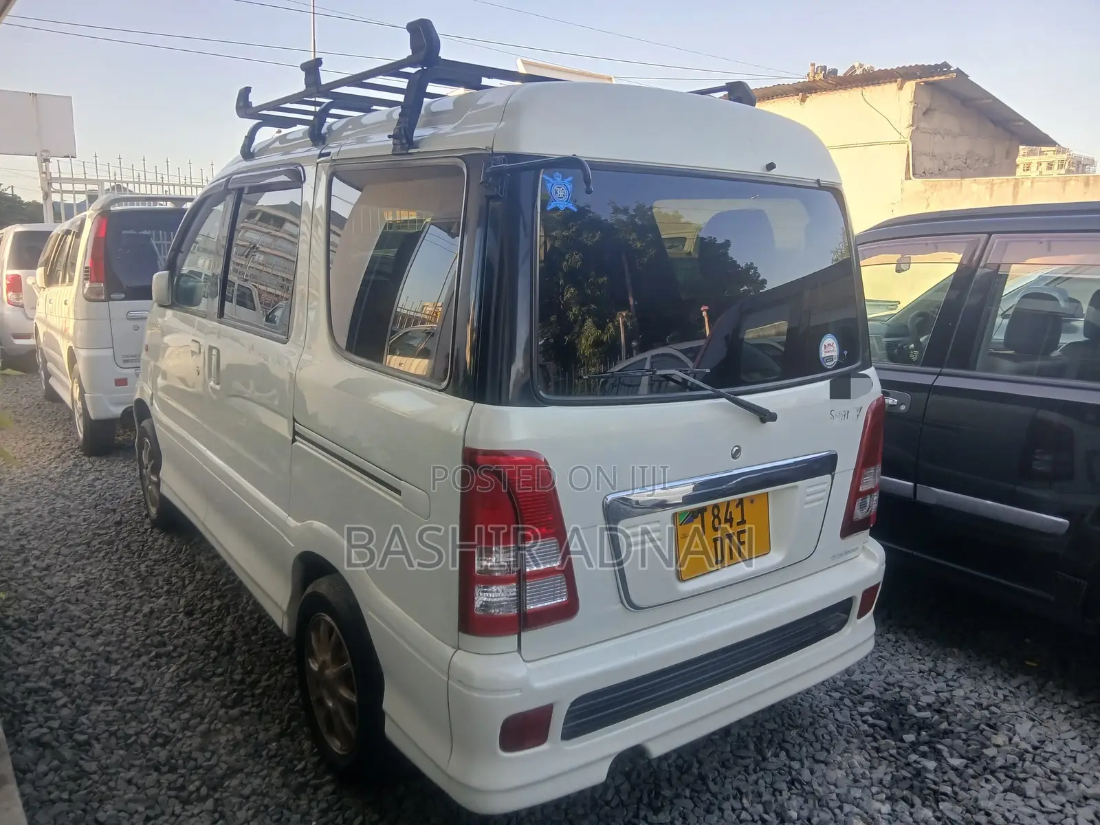 Toyota HiAce 2002 White