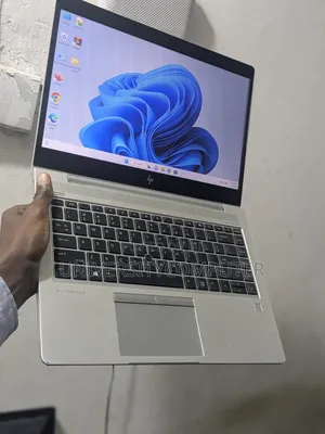 Photo - Laptop HP EliteBook MT42 8GB AMD Ryzen 3 SSD 256GB