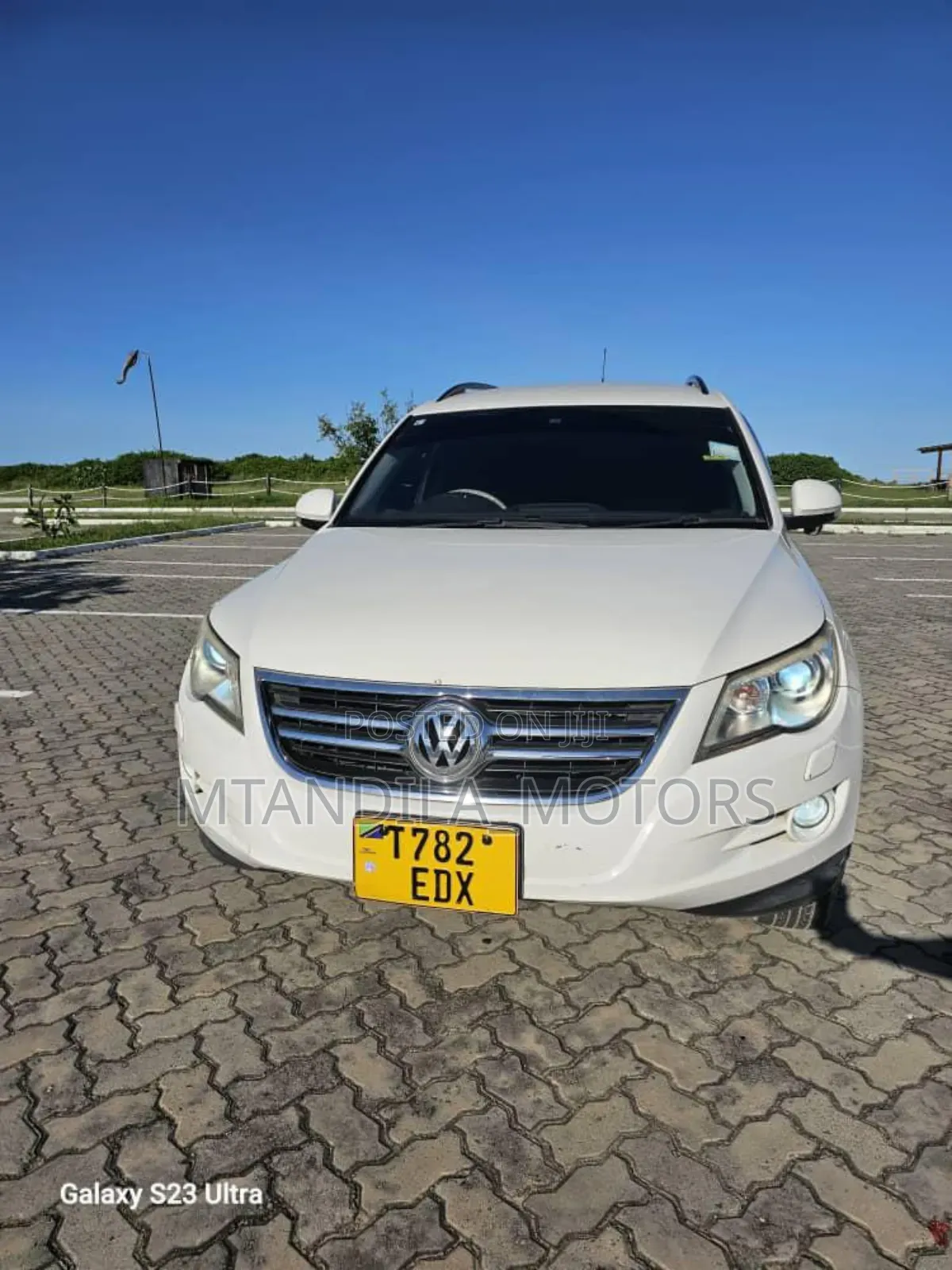 Volkswagen Tiguan 2.0T S FWD 2019 White