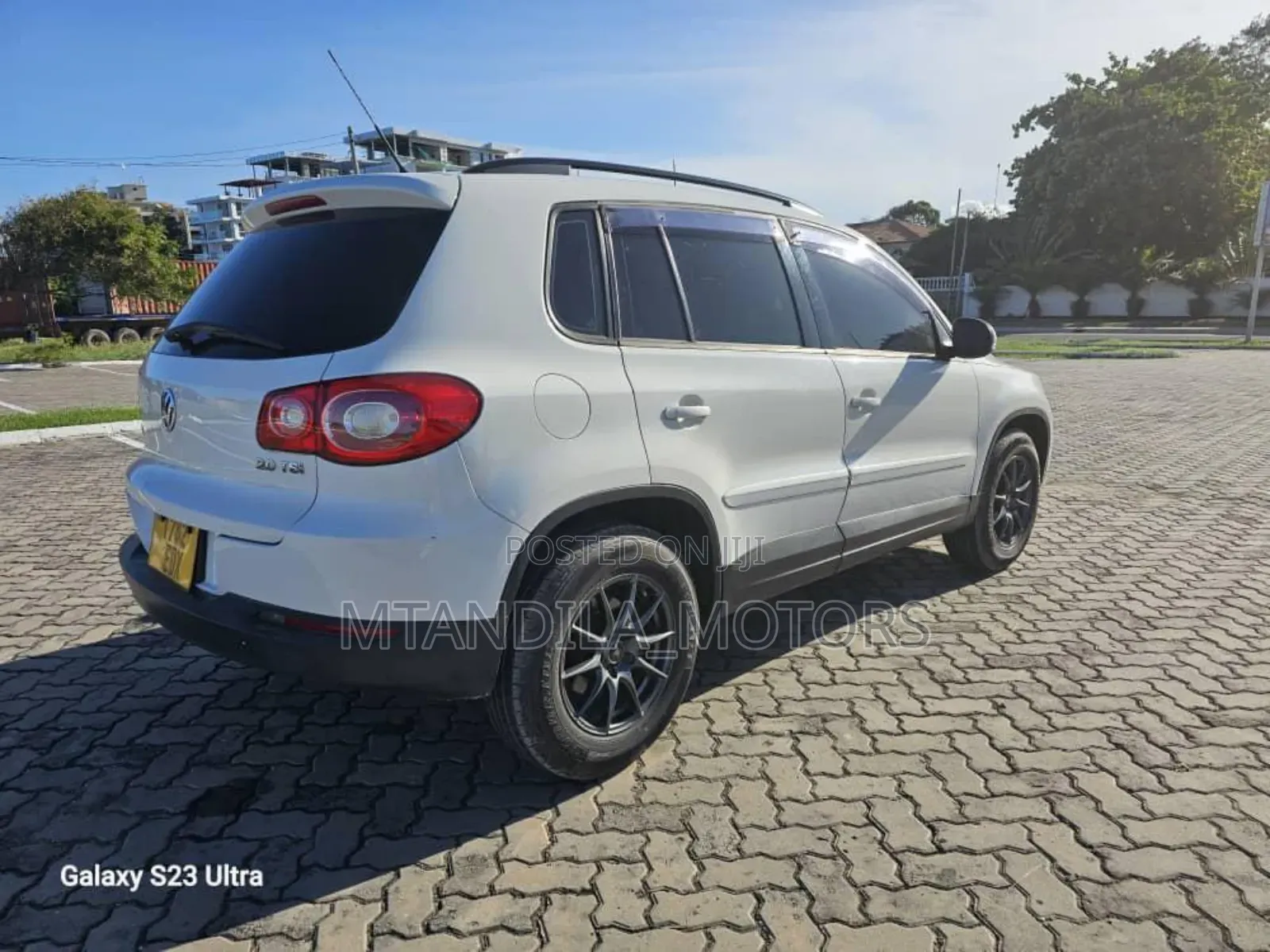 Volkswagen Tiguan 2.0T S FWD 2019 White