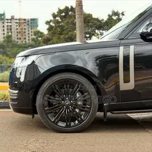 Land Rover Range Rover Vogue 2024 Black