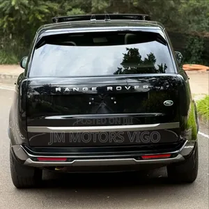 Land Rover Range Rover Vogue 2024 Black