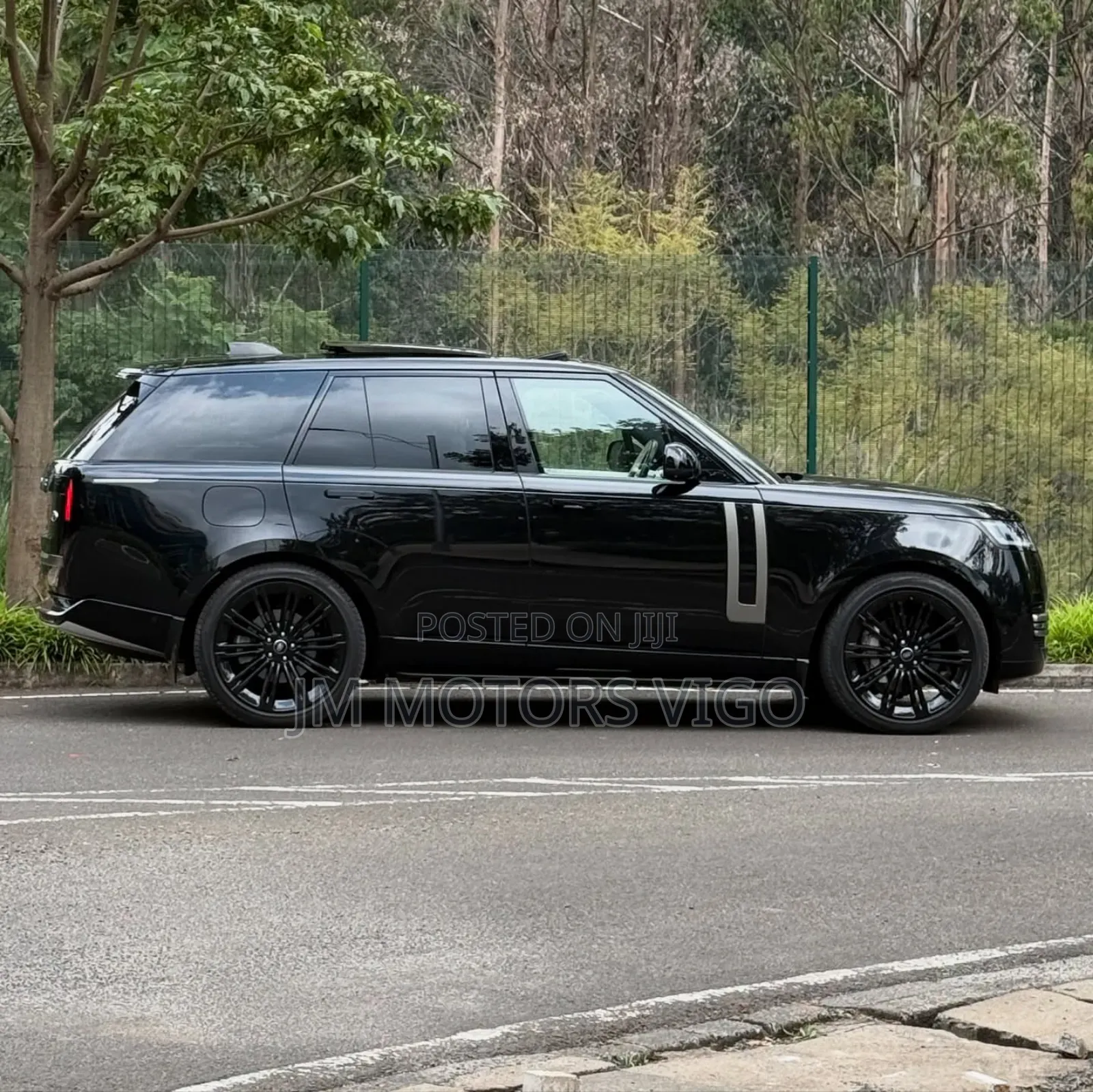 Land Rover Range Rover Vogue 2024 Black