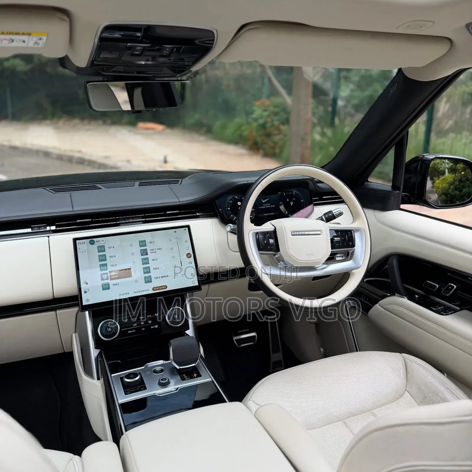 Land Rover Range Rover Vogue 2024 Black