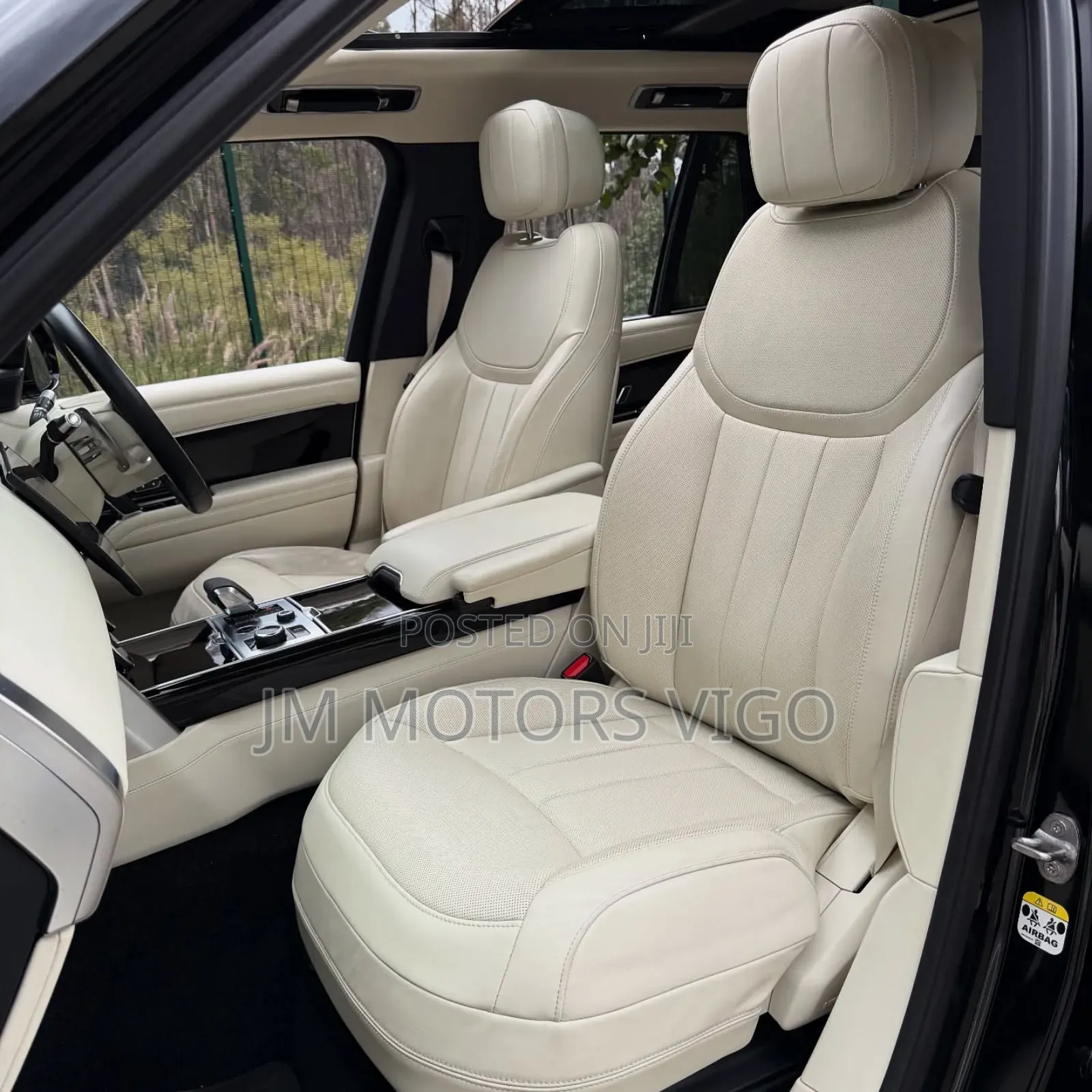 Land Rover Range Rover Vogue 2024 Black