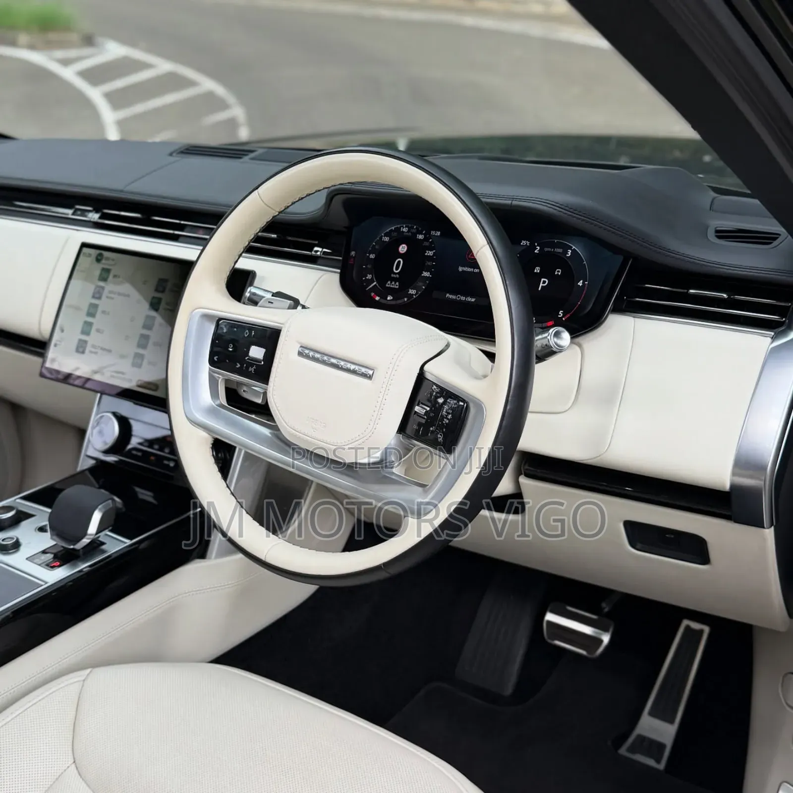 Land Rover Range Rover Vogue 2024 Black