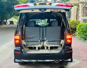 Toyota Alphard 2007