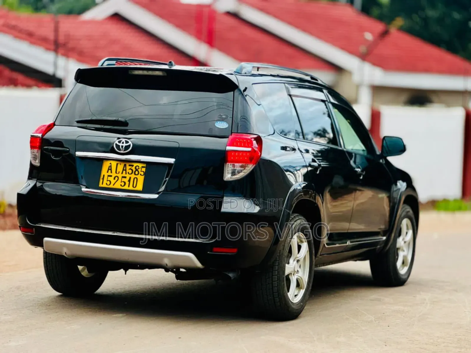 Toyota Vanguard 2011 Black