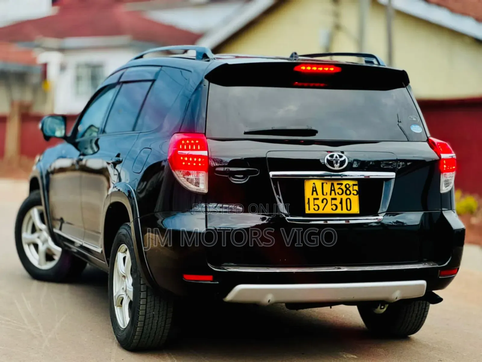 Toyota Vanguard 2011 Black