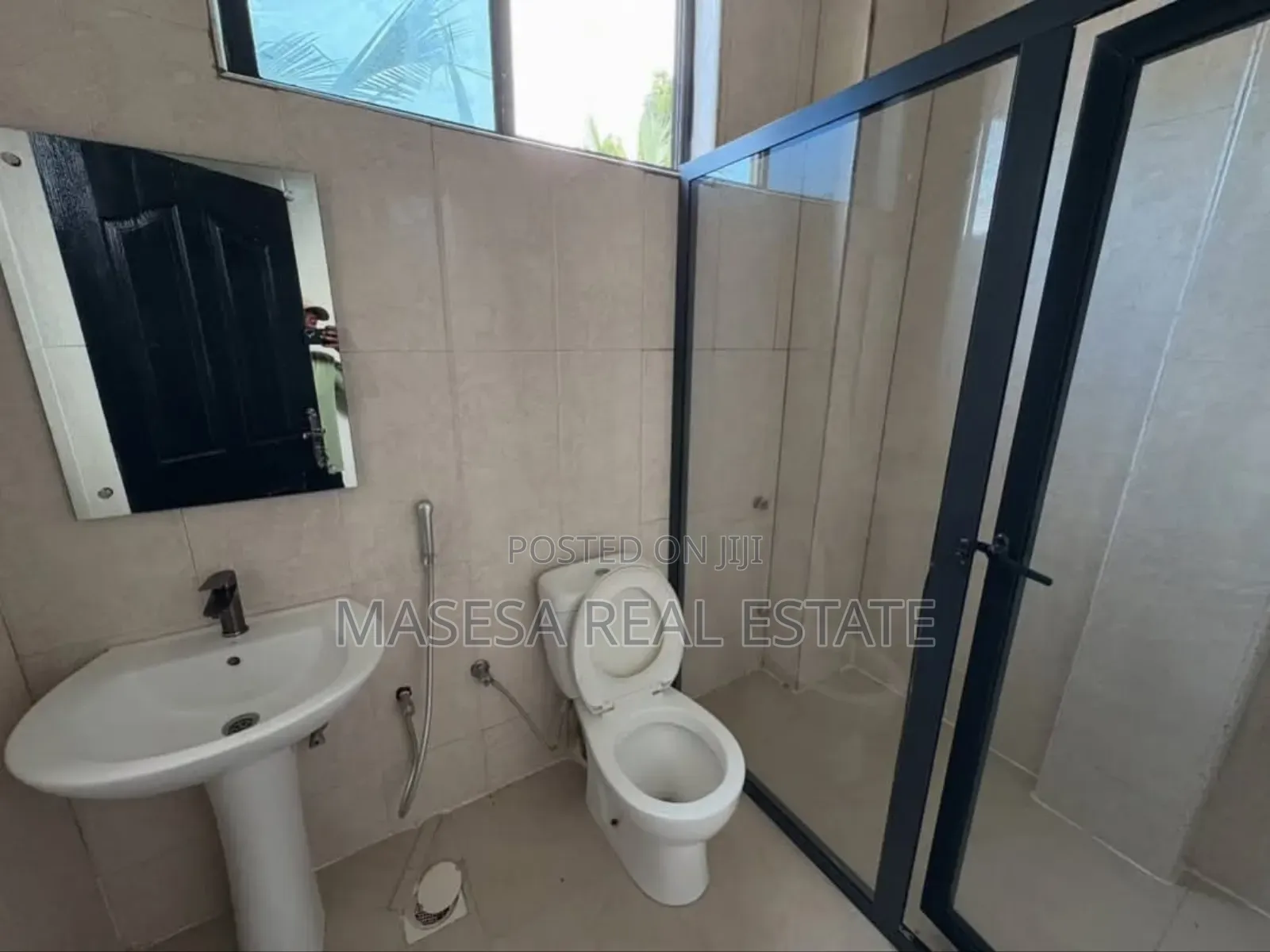 Furnished 2bdrm Apartment in Oyster Bay for rent