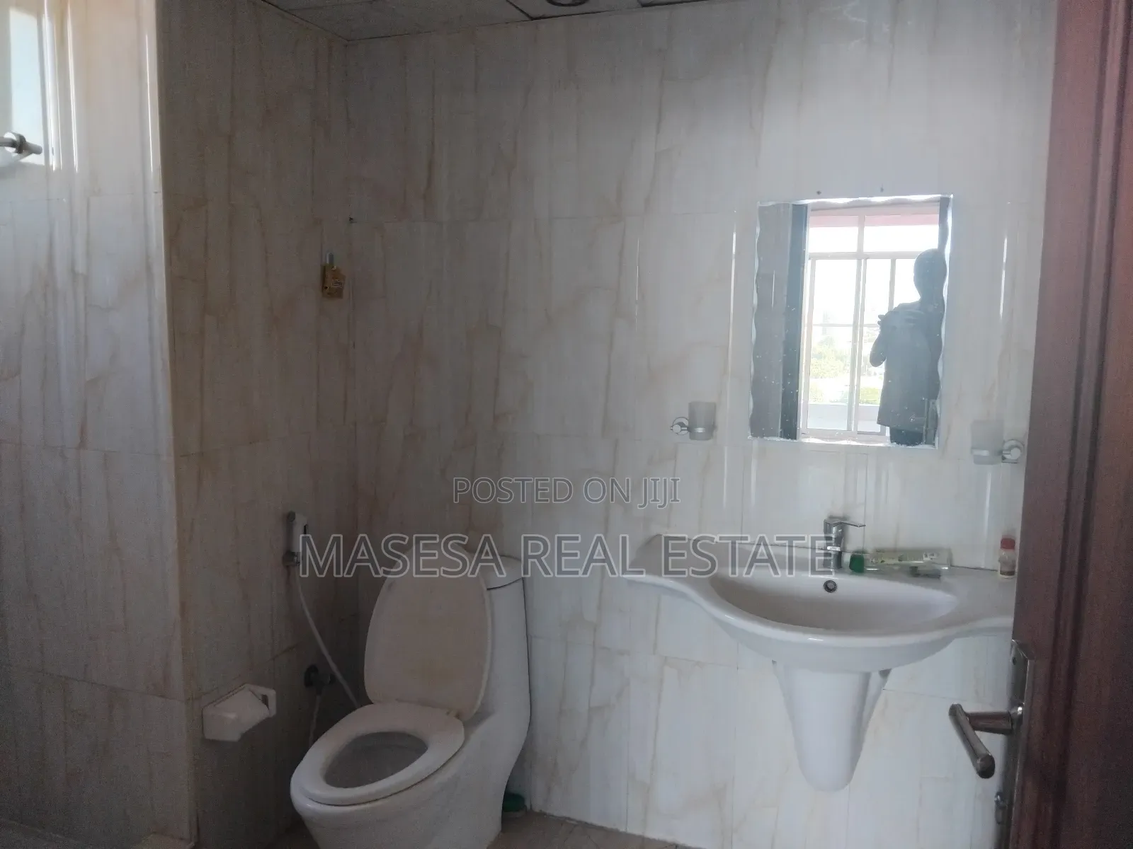 Furnished 3bdrm Apartment in Upanga East for rent