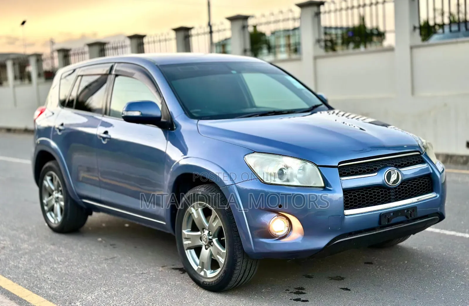 Toyota RAV4 2.0 VVT-i 2008 Blue