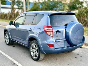 Toyota RAV4 2.0 VVT-i 2008 Blue
