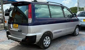 Toyota Noah 2001 Silver