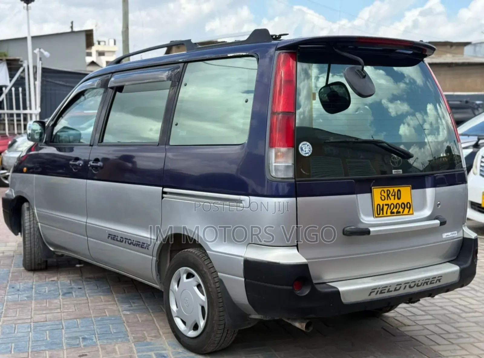 Toyota Noah 2001 Silver