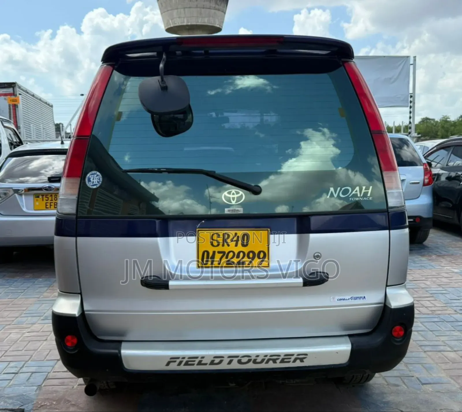 Toyota Noah 2001 Silver
